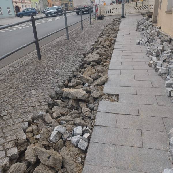 Rückbau von Natursteinpflaster im Stadtgebiet